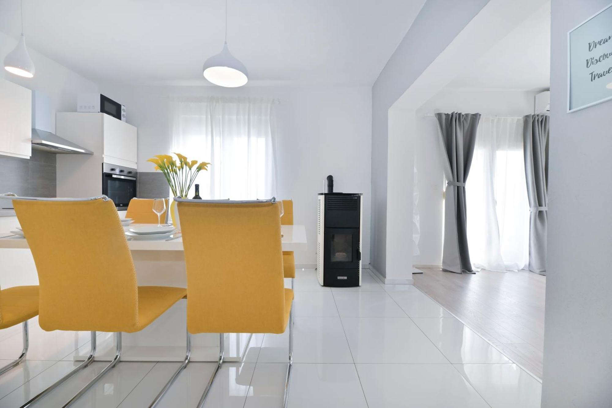 Apartment Amelie - With Pool And Sauna! Galovac  Экстерьер фото