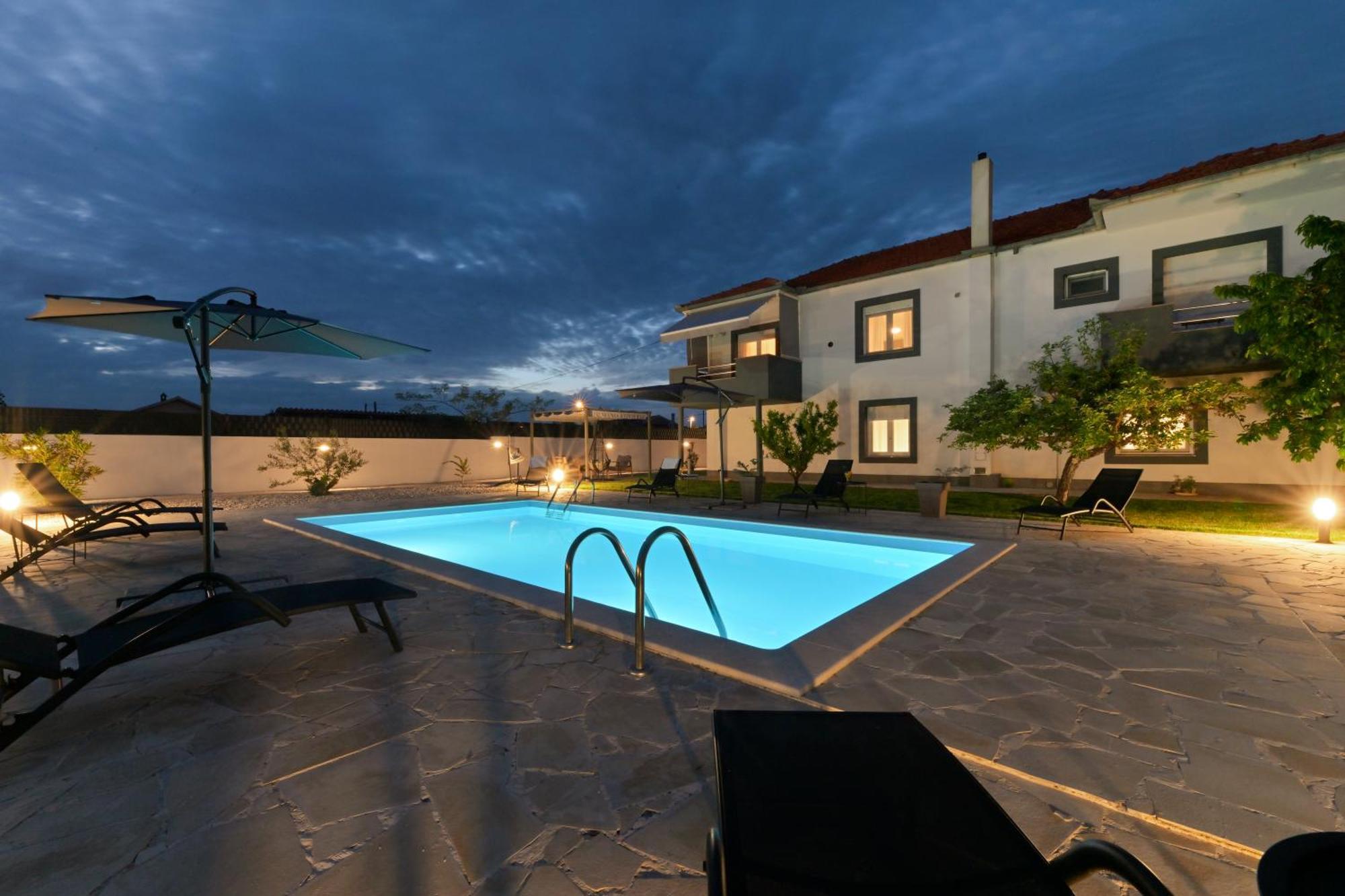 Apartment Amelie - With Pool And Sauna! Galovac  Экстерьер фото