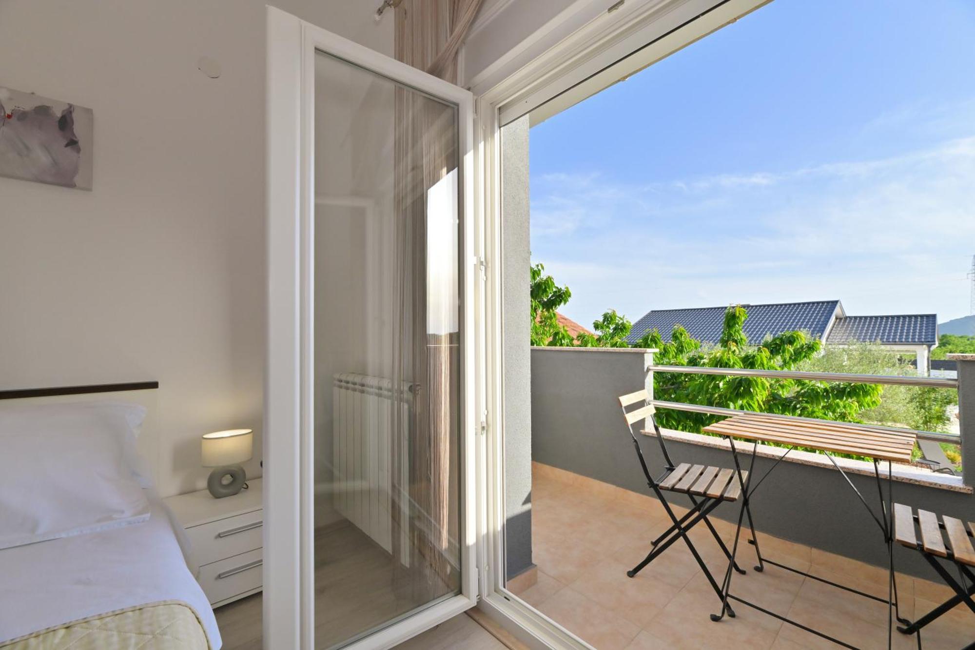 Apartment Amelie - With Pool And Sauna! Galovac  Экстерьер фото