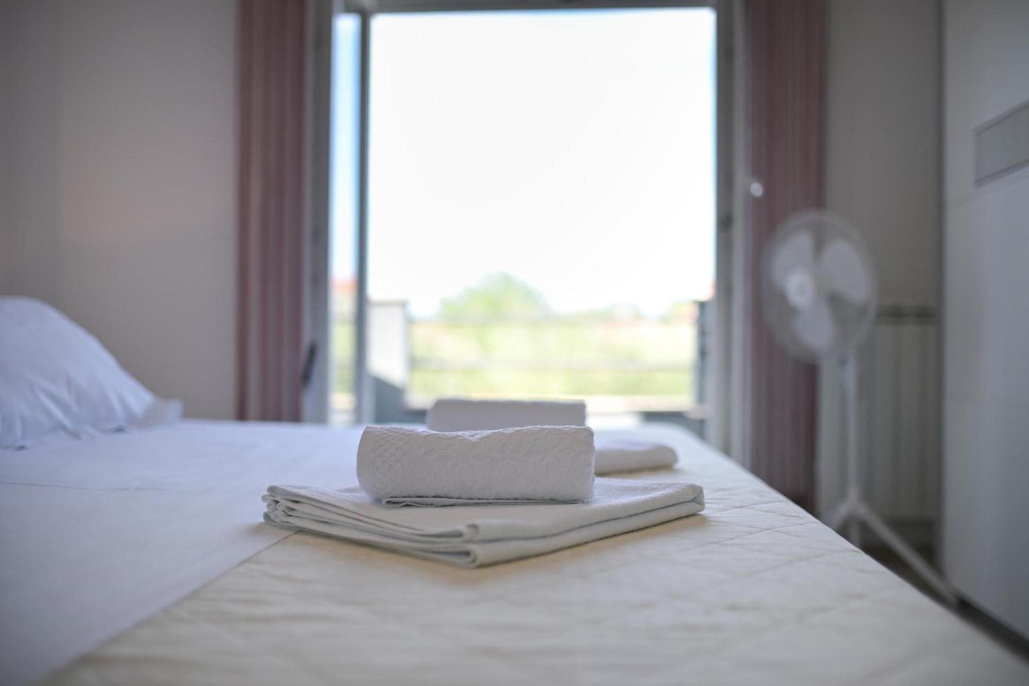 Apartment Amelie - With Pool And Sauna! Galovac  Экстерьер фото