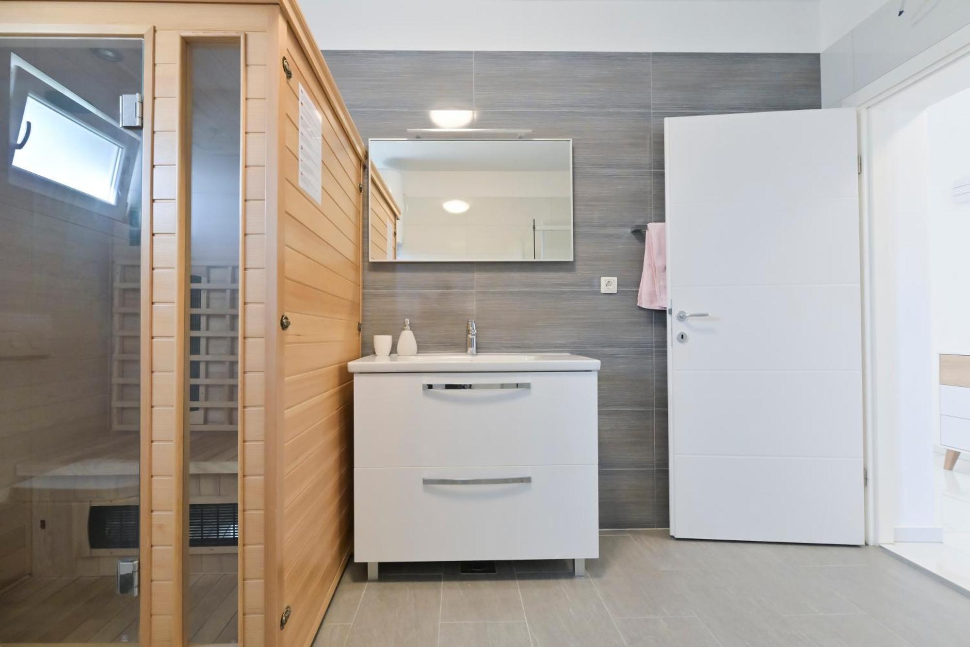 Apartment Amelie - With Pool And Sauna! Galovac  Экстерьер фото