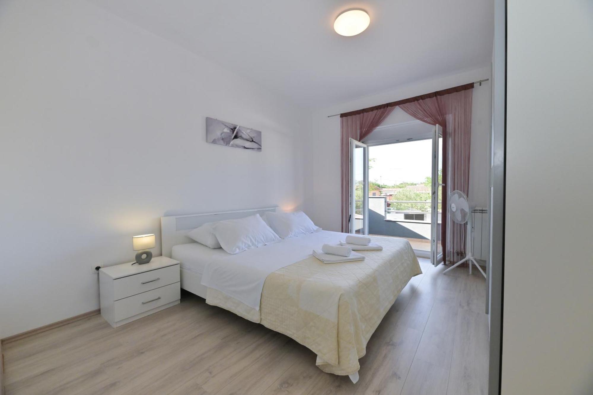 Apartment Amelie - With Pool And Sauna! Galovac  Экстерьер фото